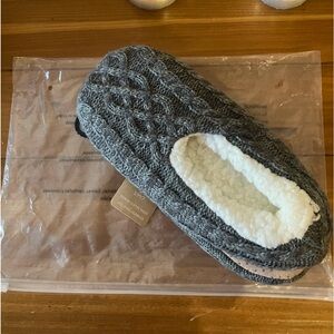 BNWT Cosy One slippers.